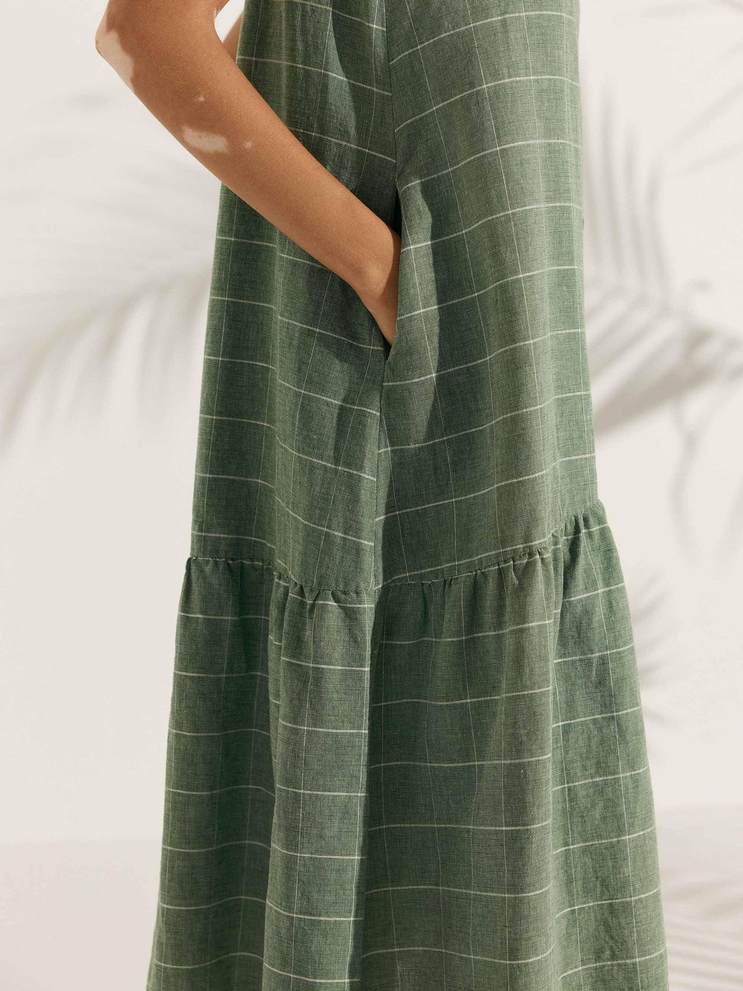 Linen Vacation Sleeveless V-Neck Mid-Length Dress CELINE