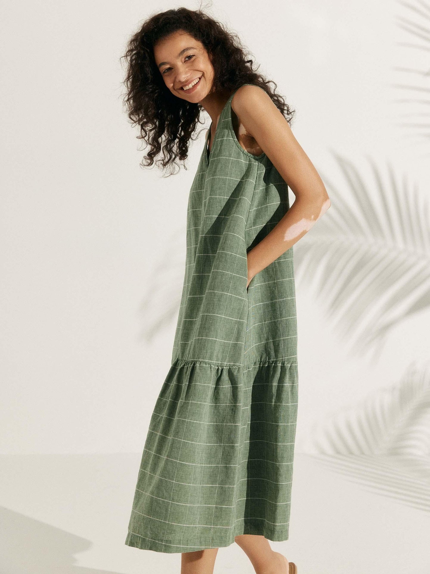 Linen Vacation Sleeveless V-Neck Mid-Length Dress CELINE