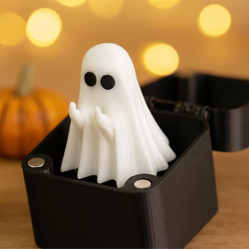 🔥Bestseller🔥🎃👻Halloween Ghost Surprise Gift Box – Spooky Mystery Treats & Fun Holiday Gift for Halloween Lovers