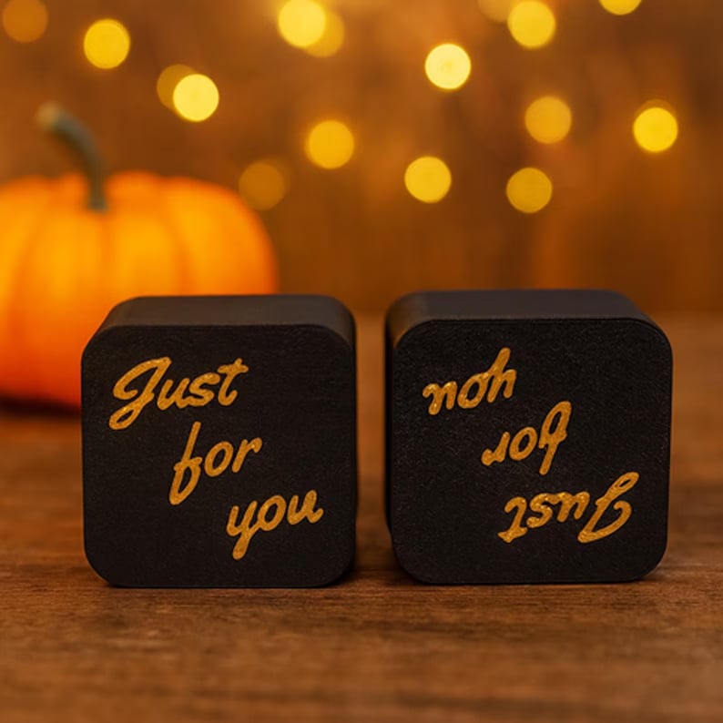 🔥Bestseller🔥🎃👻Halloween Ghost Surprise Gift Box – Spooky Mystery Treats & Fun Holiday Gift for Halloween Lovers