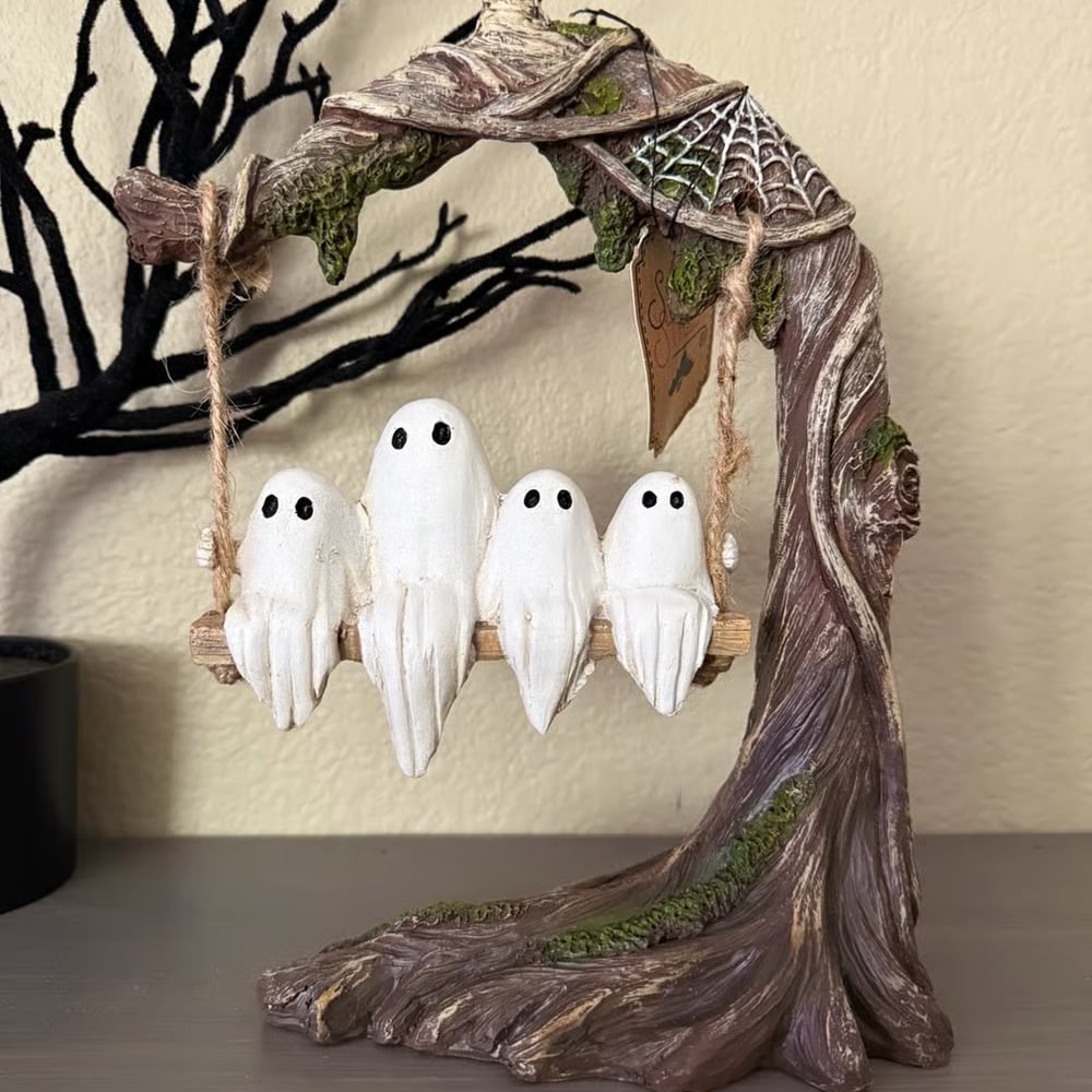 🔥🔥Swinging Ghost on Tree Halloween Decor